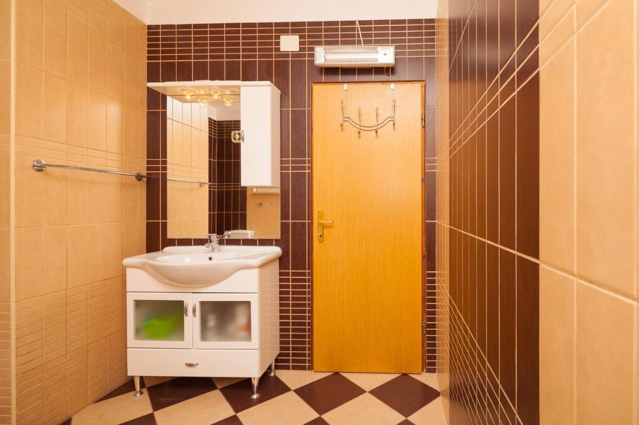 Spacious Apartment With Parking&Garden Marčana المظهر الخارجي الصورة