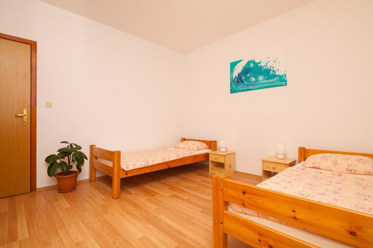Spacious Apartment With Parking&Garden Marčana المظهر الخارجي الصورة