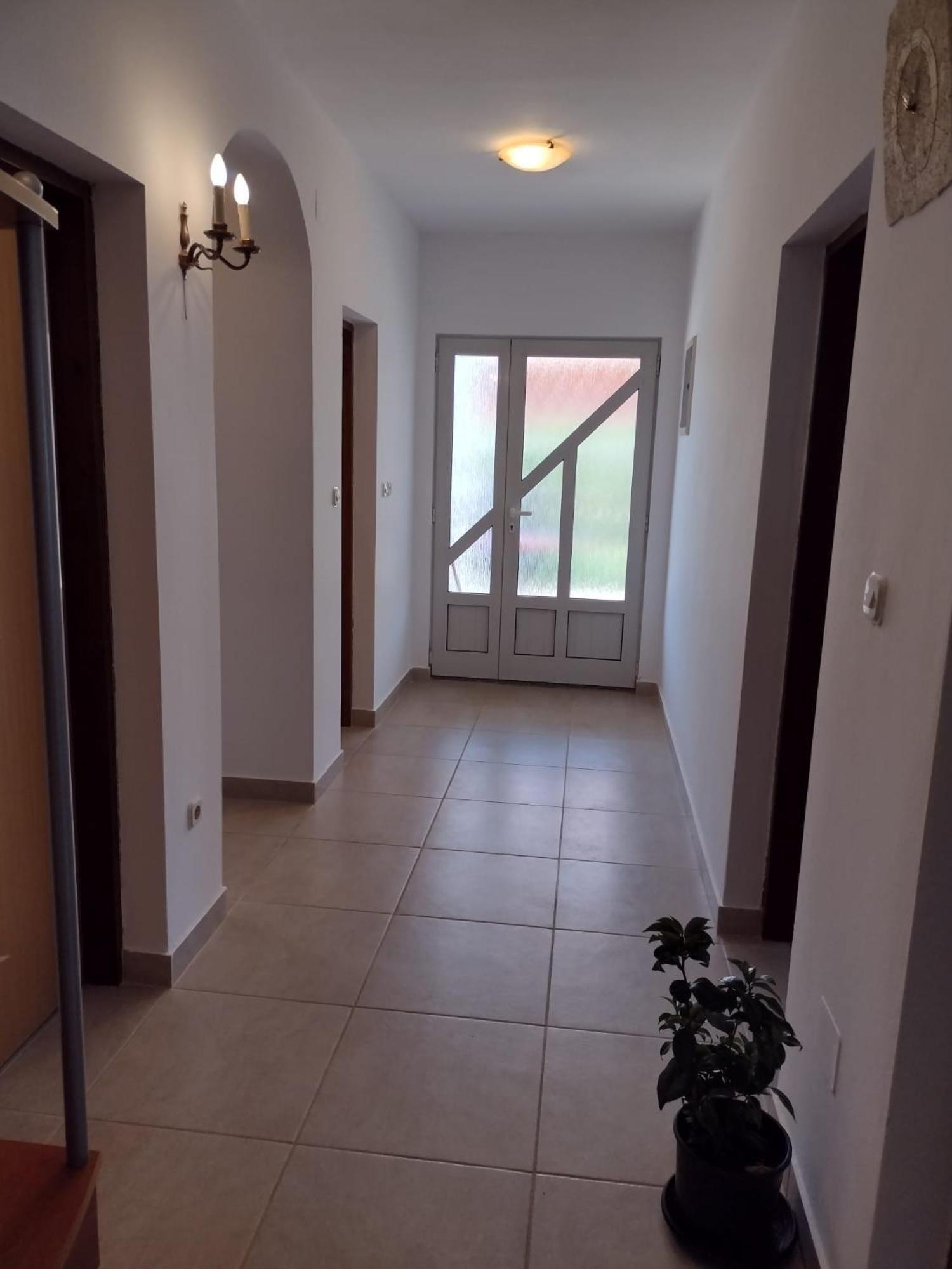 Spacious Apartment With Parking&Garden Marčana الغرفة الصورة